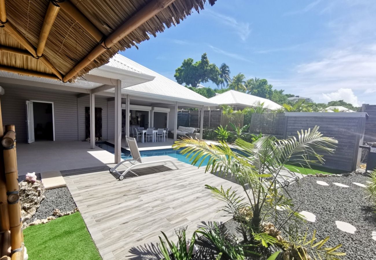 Villa à Sainte-Anne - Villa à Ste Anne en Guadeloupe - Ref : G138A