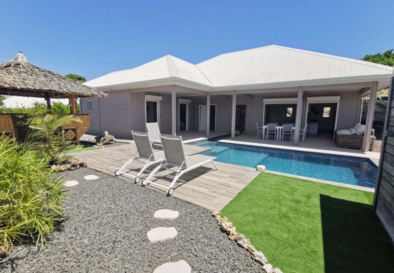 Villa à Sainte-Anne - Villa à Ste Anne en Guadeloupe - Ref : G138A