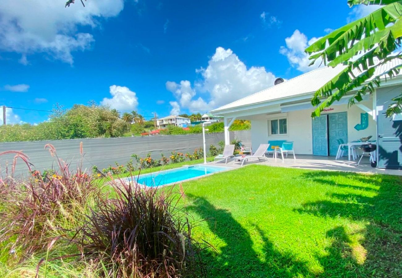 Villa à Le Gosier - Villa Gosier ref G043 2ch 4 pers piscine