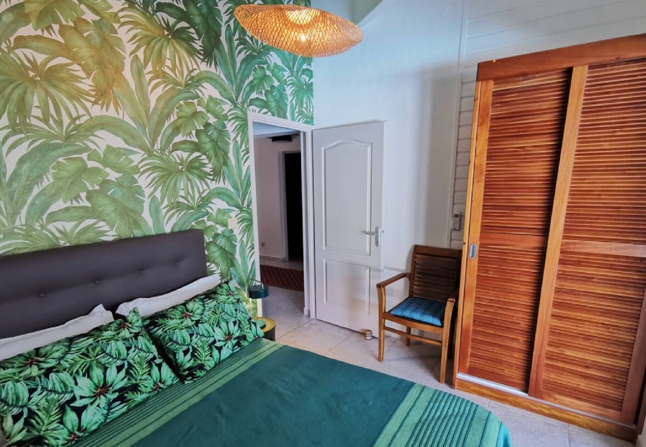Villa à Saint-François - Villa G157 St François 4 ch piscine 8 pers