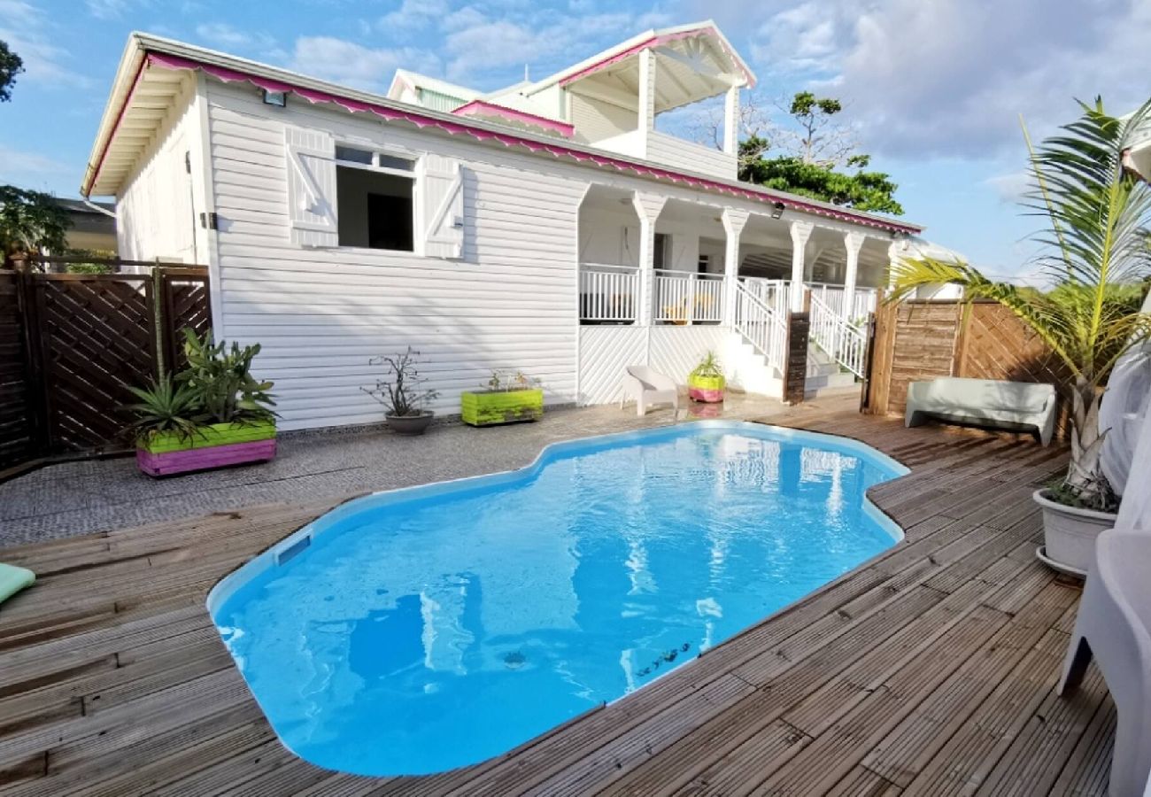 Villa à Saint-François - Villa à Saint François G109 4 ch piscine 11 pers