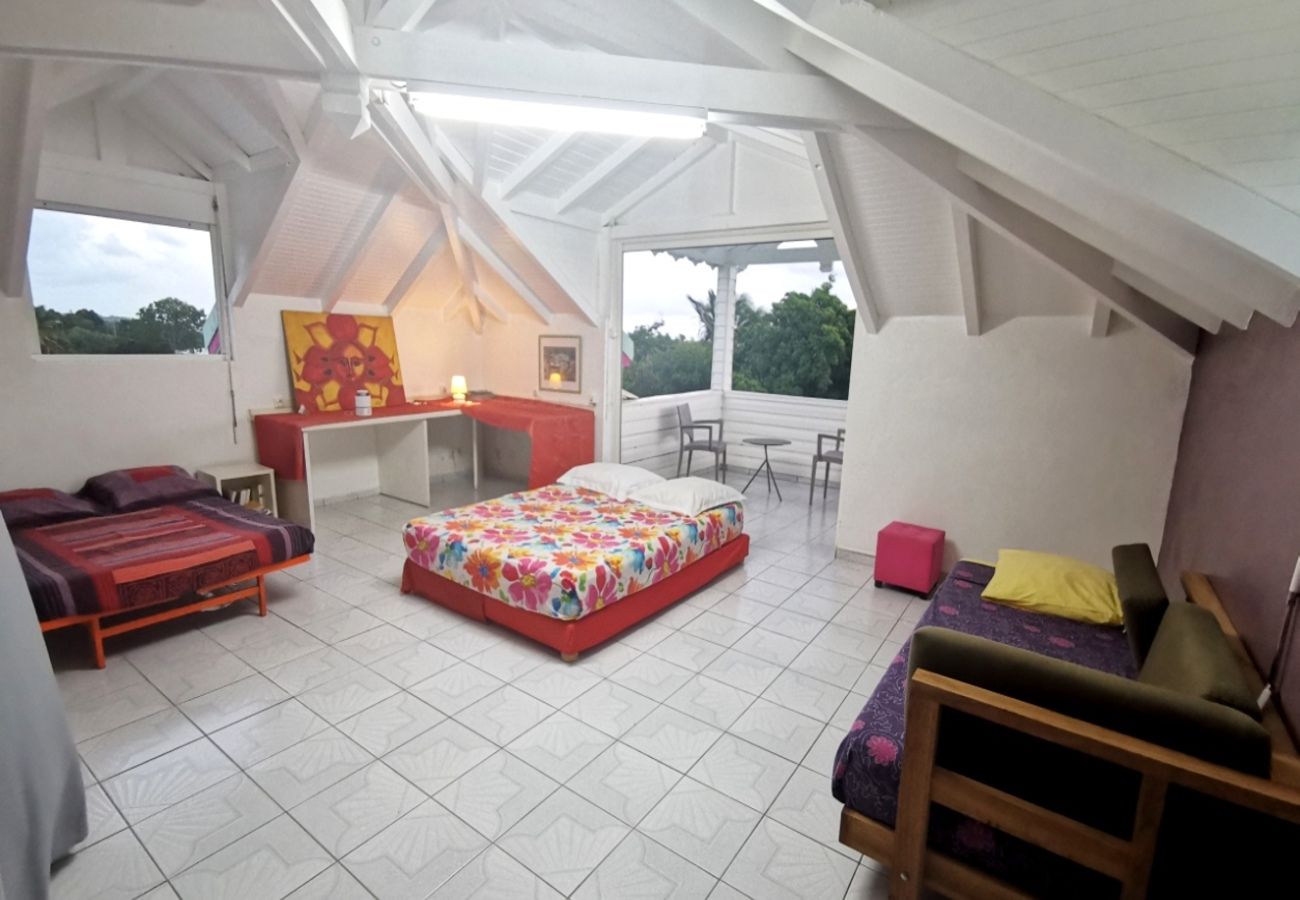 Villa à Saint-François - Villa à Saint François G109 4 ch piscine 11 pers