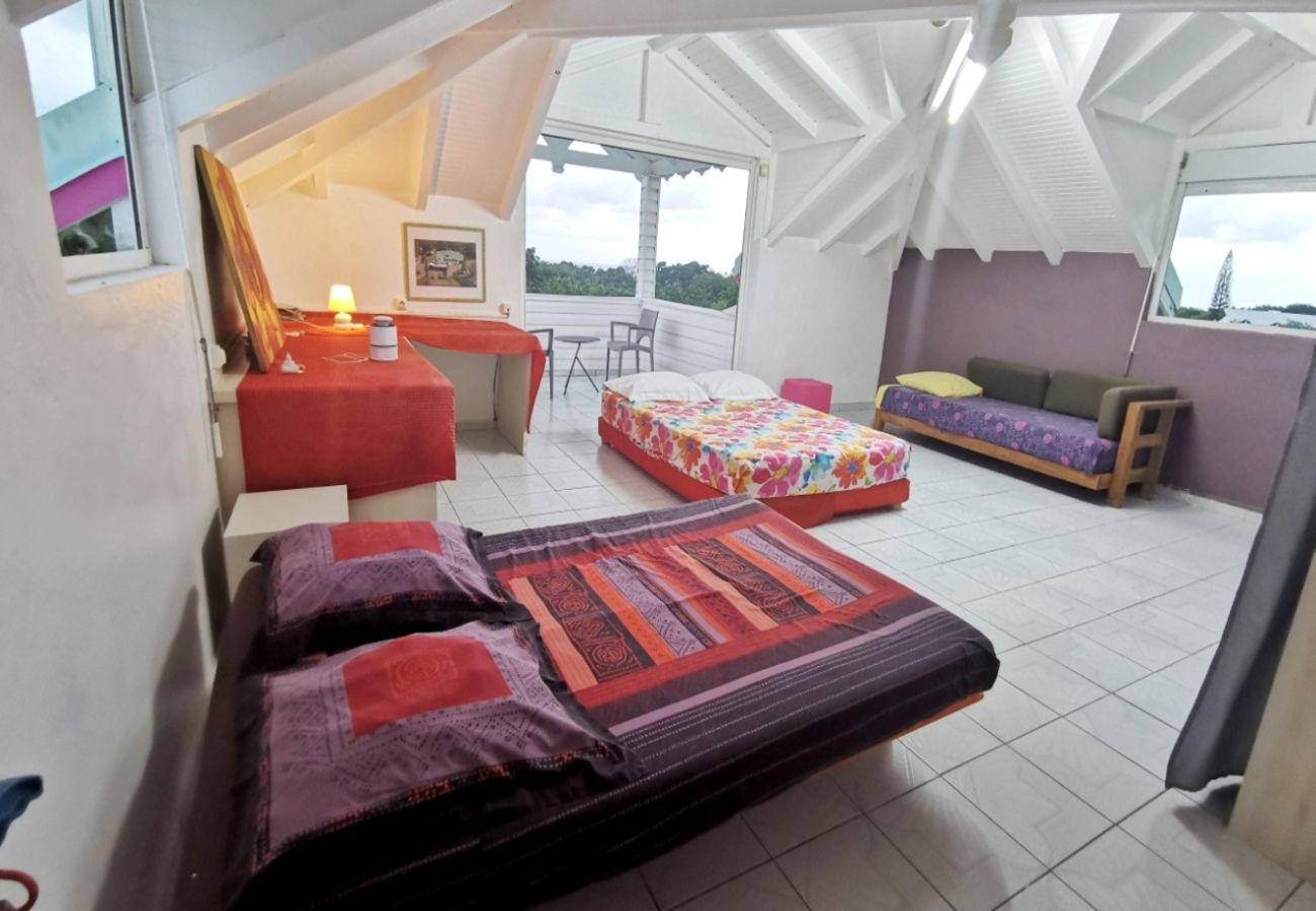 Villa à Saint-François - Villa à Saint François G109 4 ch piscine 11 pers