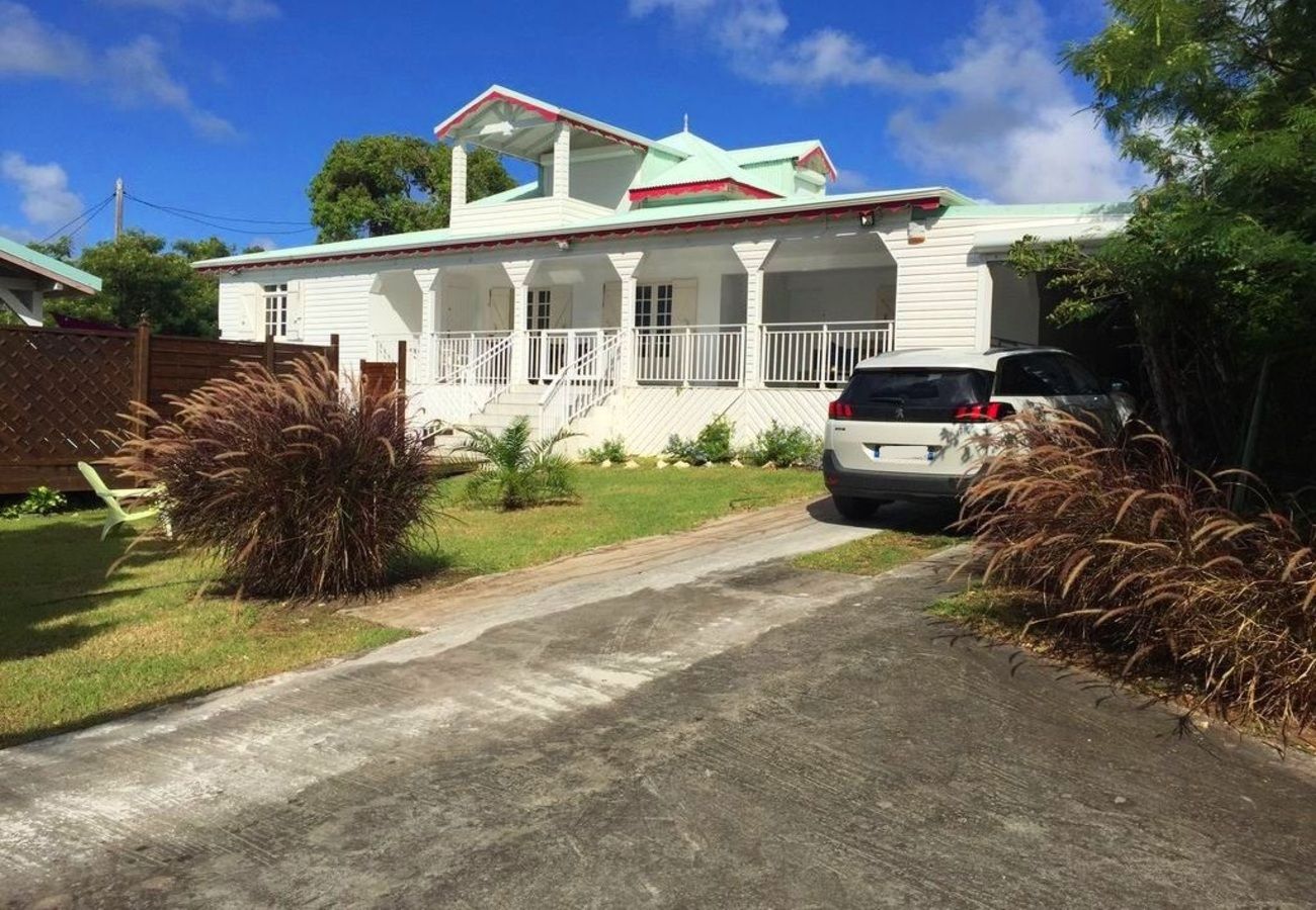 Villa à Saint-François - Villa à Saint François G109 4 ch piscine 11 pers