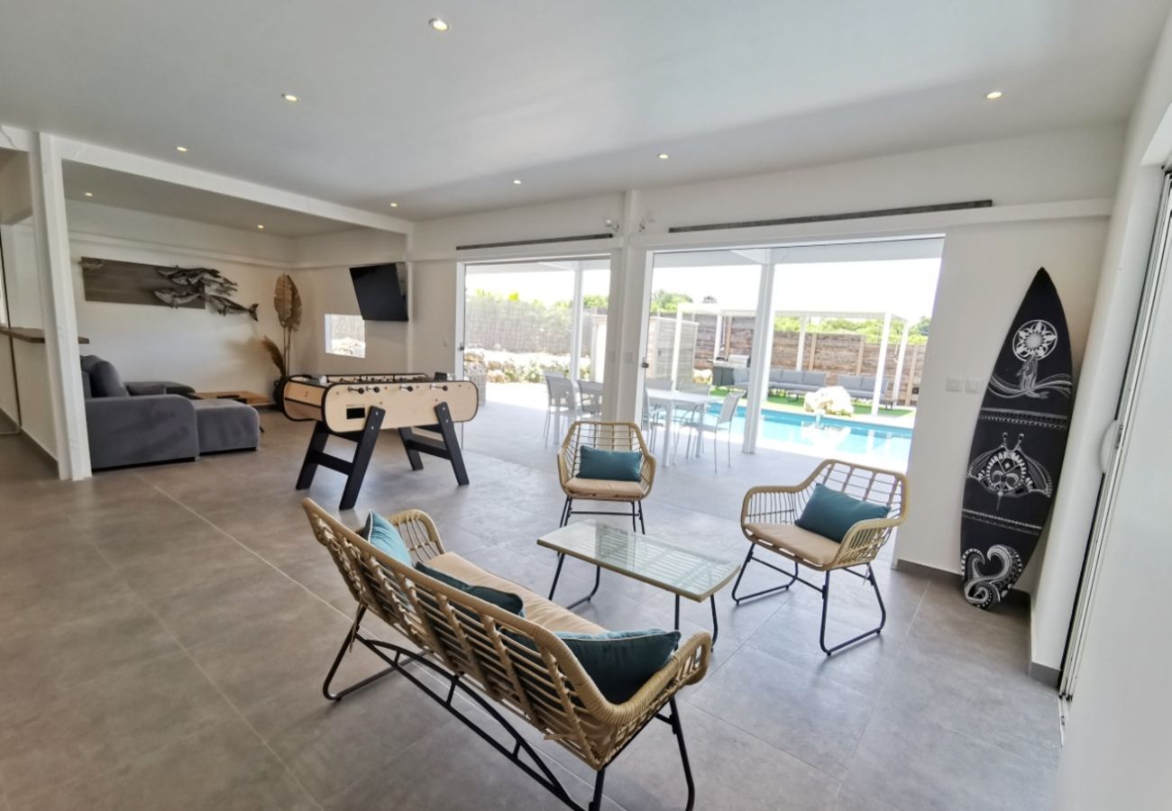 Villa à Sainte-Anne - Villa à Ste Anne en Guadeloupe - Ref : G167A
