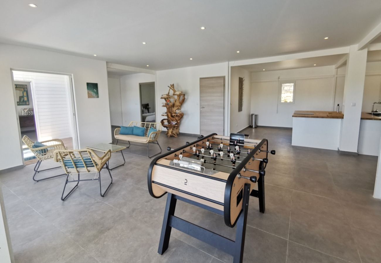 Villa à Sainte-Anne - Villa à Ste Anne en Guadeloupe - Ref : G167A