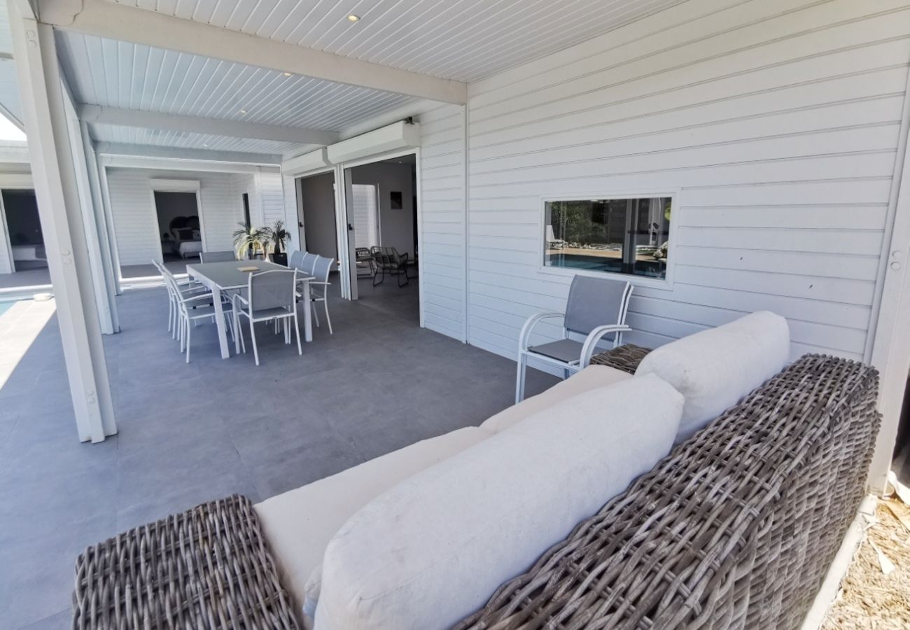 Villa à Sainte-Anne - Villa à Ste Anne en Guadeloupe - Ref : G167A