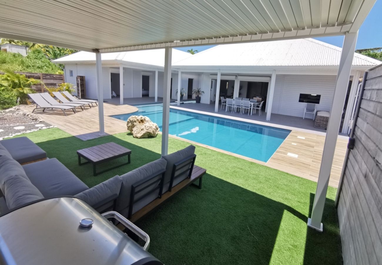 Villa à Sainte-Anne - Villa à Ste Anne en Guadeloupe - Ref : G167A