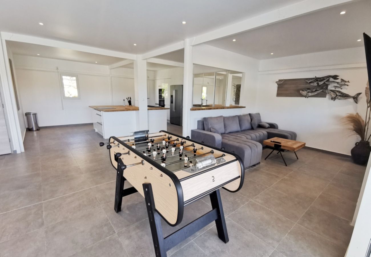 Villa à Sainte-Anne - Villa à Ste Anne en Guadeloupe - Ref : G167A