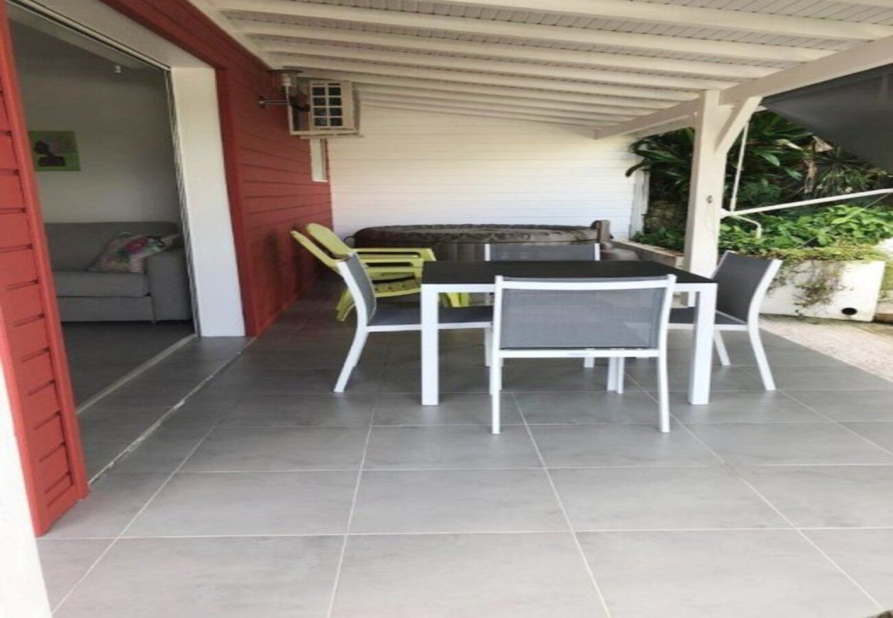 Appartement à Sainte-Anne - Appartement à Ste Anne Guadeloupe - Ref : HG015A