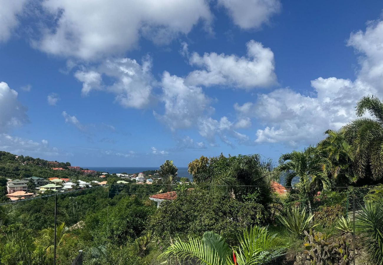 Appartement à Les Trois-Ilets - Apt PITAYA terrasse, vue mer, piscine privée, 2 ch