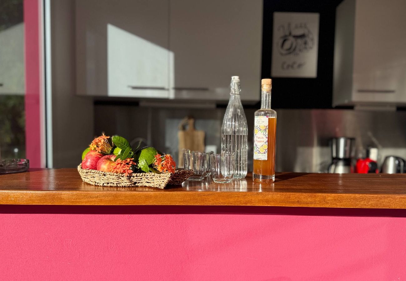 Appartement à Les Trois-Ilets - Apt PITAYA terrasse, vue mer, piscine privée, 2 ch