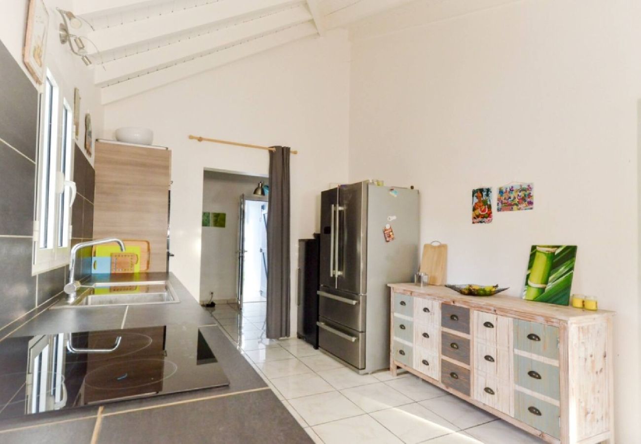 Maison à Saint-François - Villa St François 3 ch piscine 150m plage (g076a)