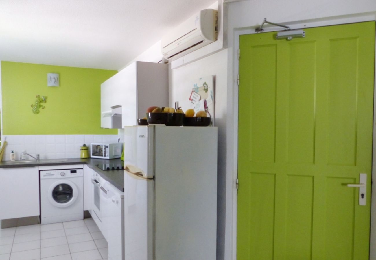 Appartement à Sainte-Anne - Résidence à Ste Anne Guadeloupe - Ref : HG024