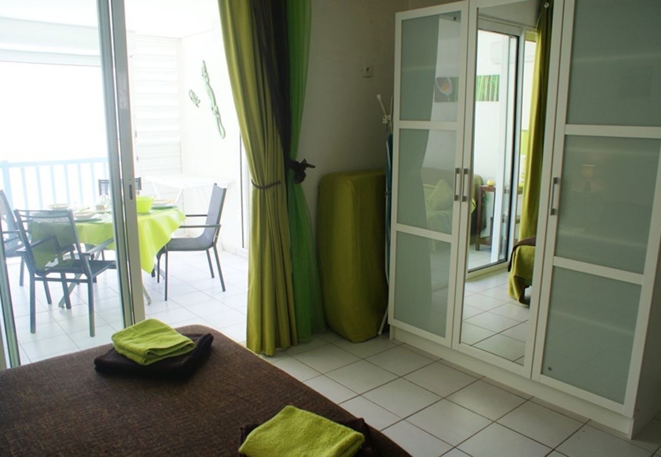 Appartement à Sainte-Anne - Résidence à Ste Anne Guadeloupe - Ref : HG024