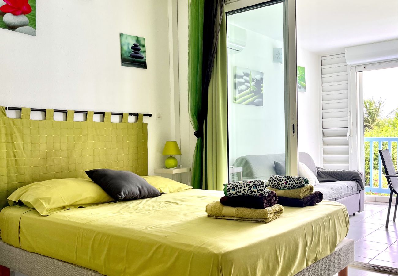 Appartement à Sainte-Anne - Résidence à Ste Anne Guadeloupe - Ref : HG024