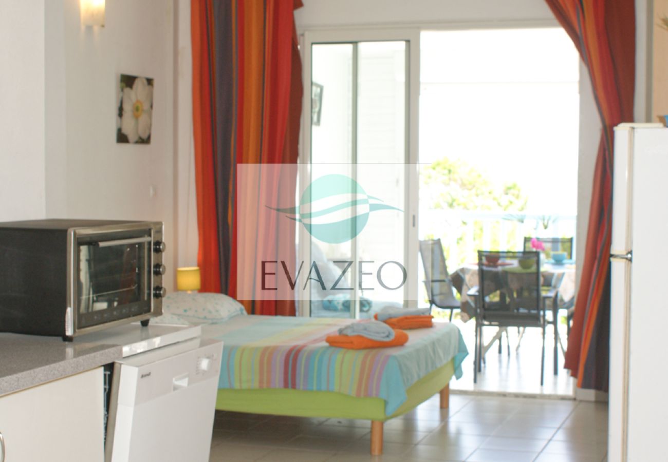 Appartement à Sainte-Anne - Résidence à Ste Anne Guadeloupe - Ref : HG027