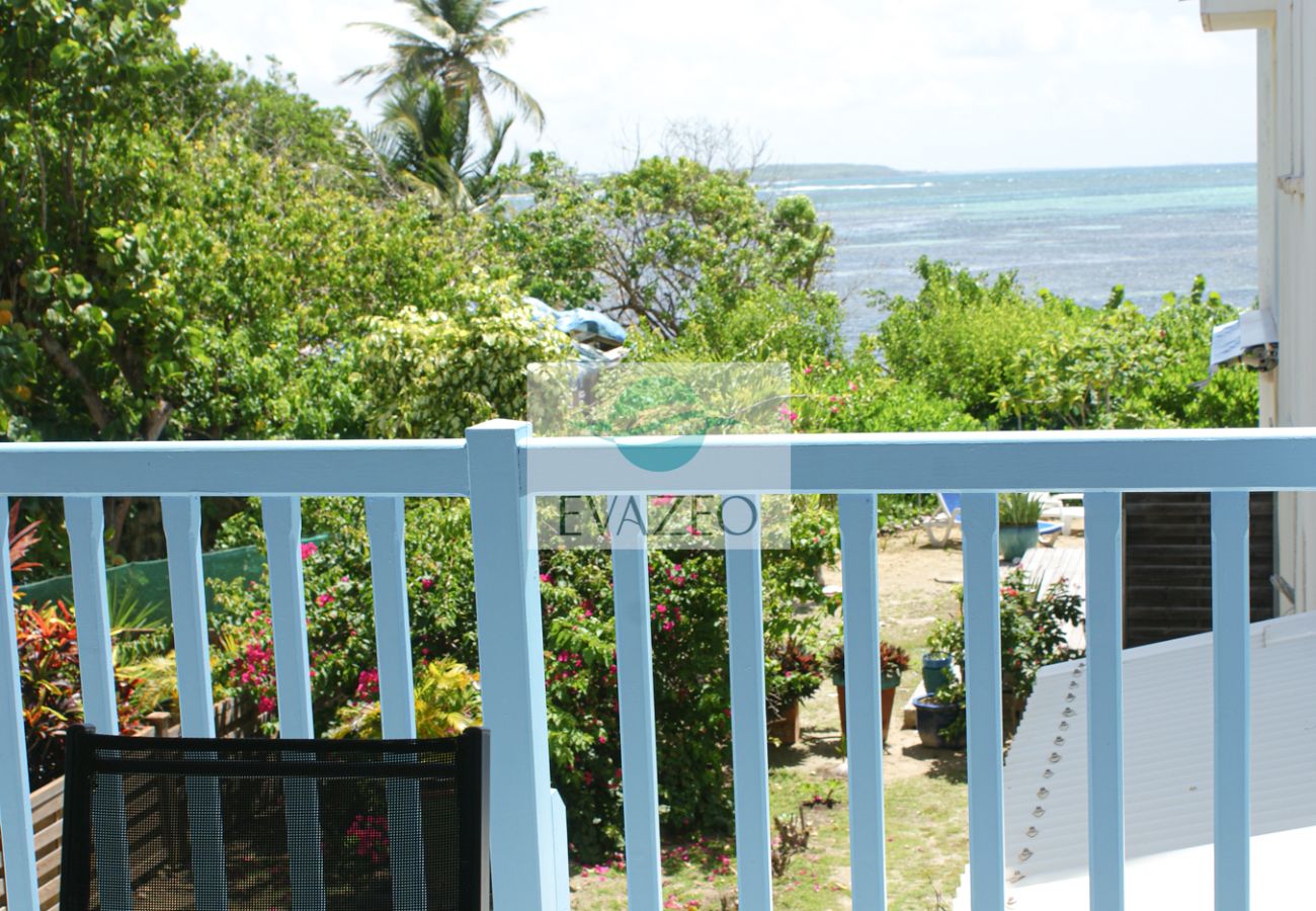 Appartement à Sainte-Anne - Résidence à Ste Anne Guadeloupe - Ref : HG027