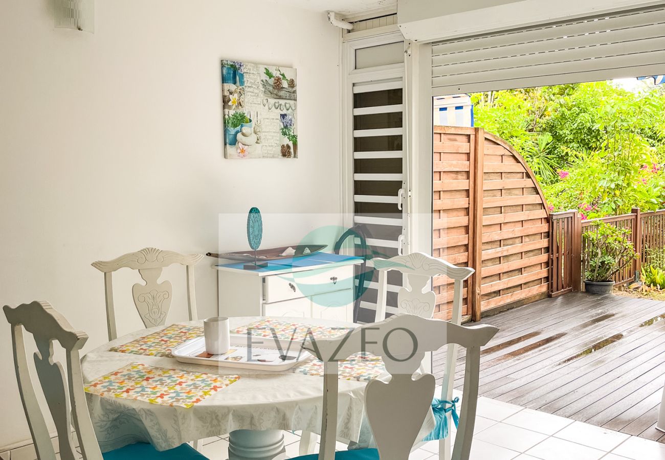 Appartement à Sainte-Anne - Résidence à Ste Anne Guadeloupe - Ref : HG027