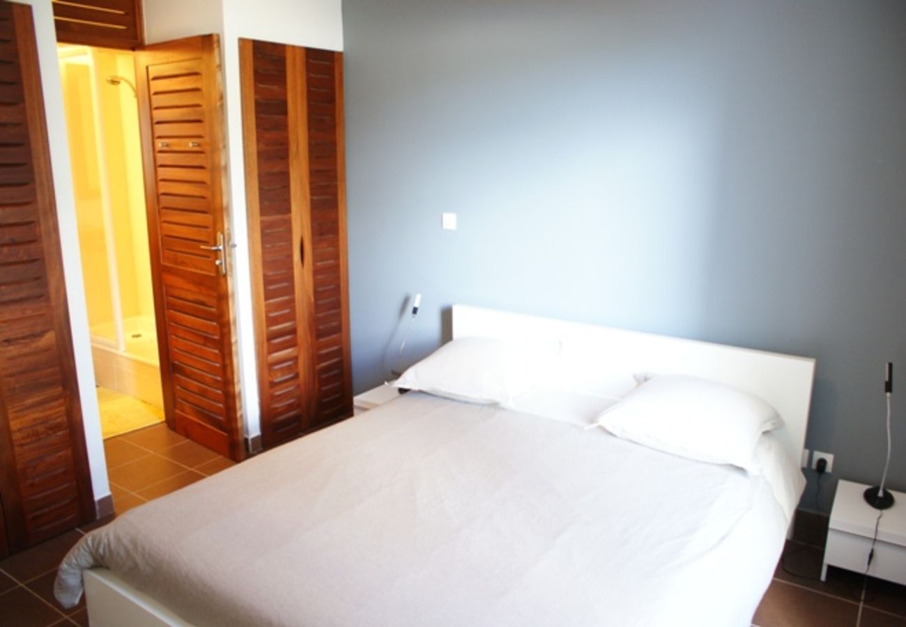 Appartement à Sainte-Anne - Appartement à Ste Anne Guadeloupe - Ref : HG096