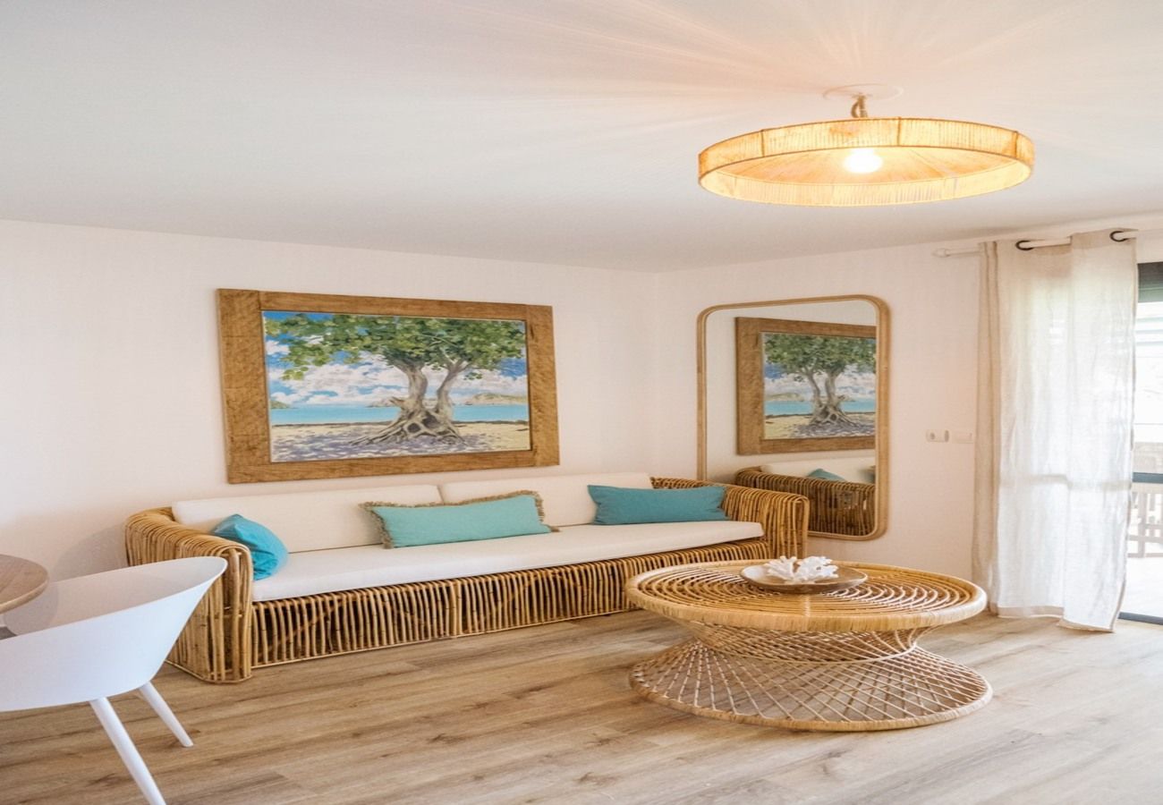 Appartement à Le Gosier - Appart T3 Duplex Gosier Guadeloupe - Ref : HG150