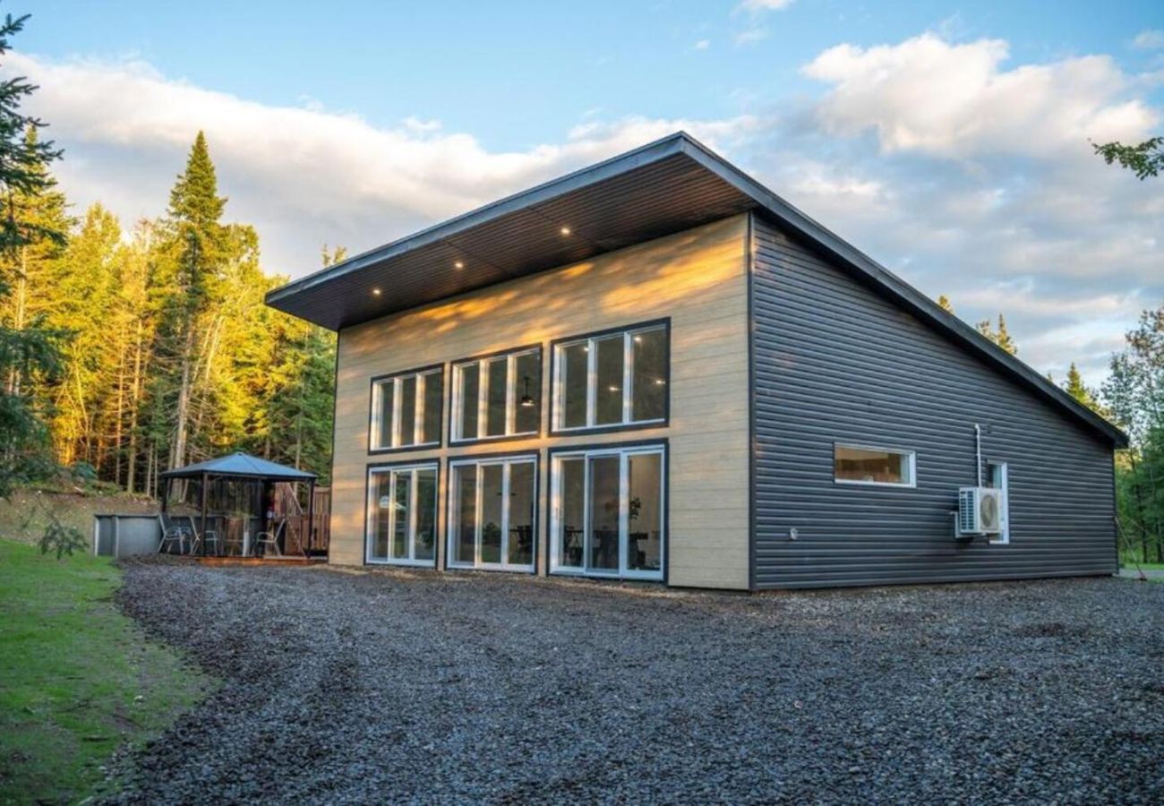 Chalet à Charlevoix-Est - CAN005 - L'étoile Brillante