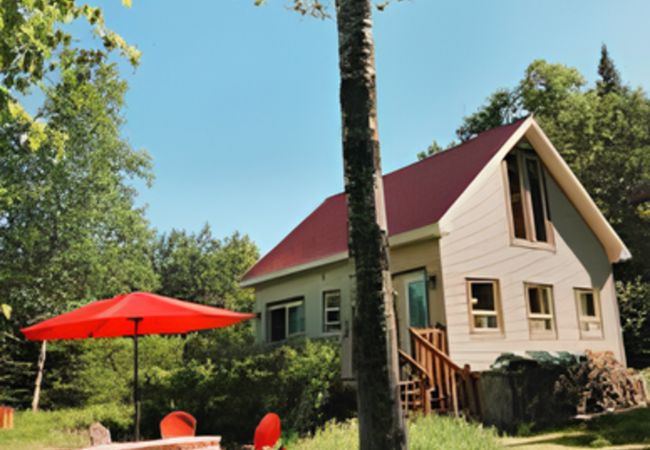 Chalet à Charlevoix-Est - CAN012 - Le P'tit Chal'eureux