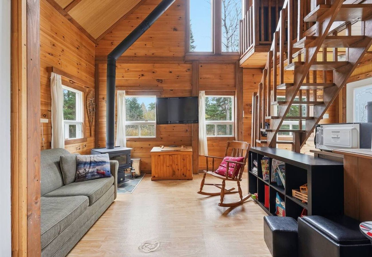 Chalet à Charlevoix-Est - CAN012 - Le P'tit Chal'eureux