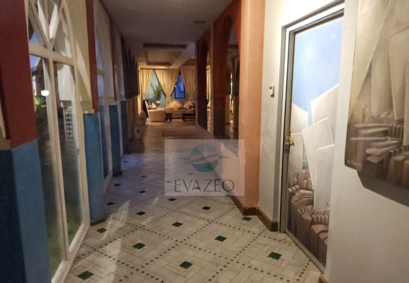 Villa à Marrakech Alentours - VILLA OUSSOUD MAR0011F