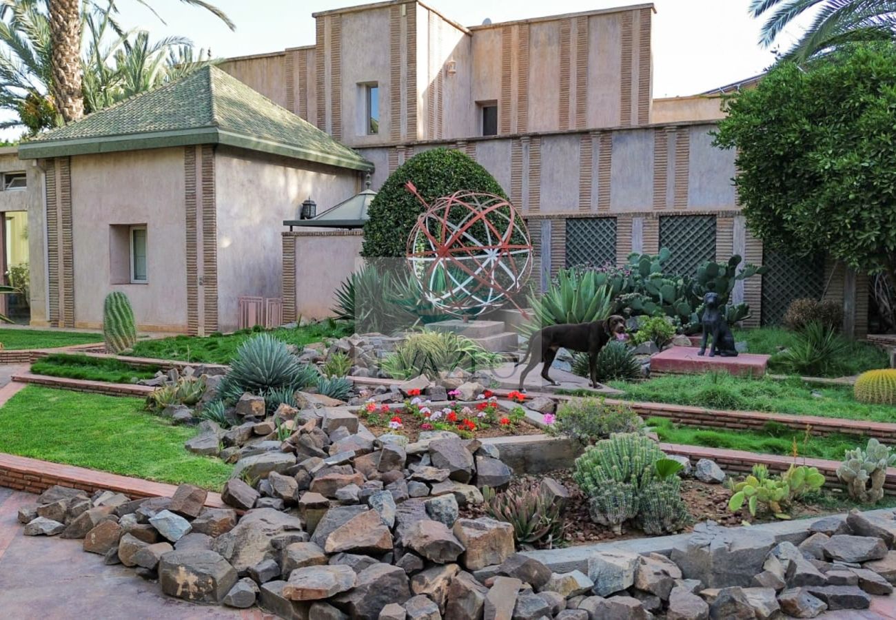 Villa à Marrakech Alentours - VILLA OUSSOUD MAR0011F