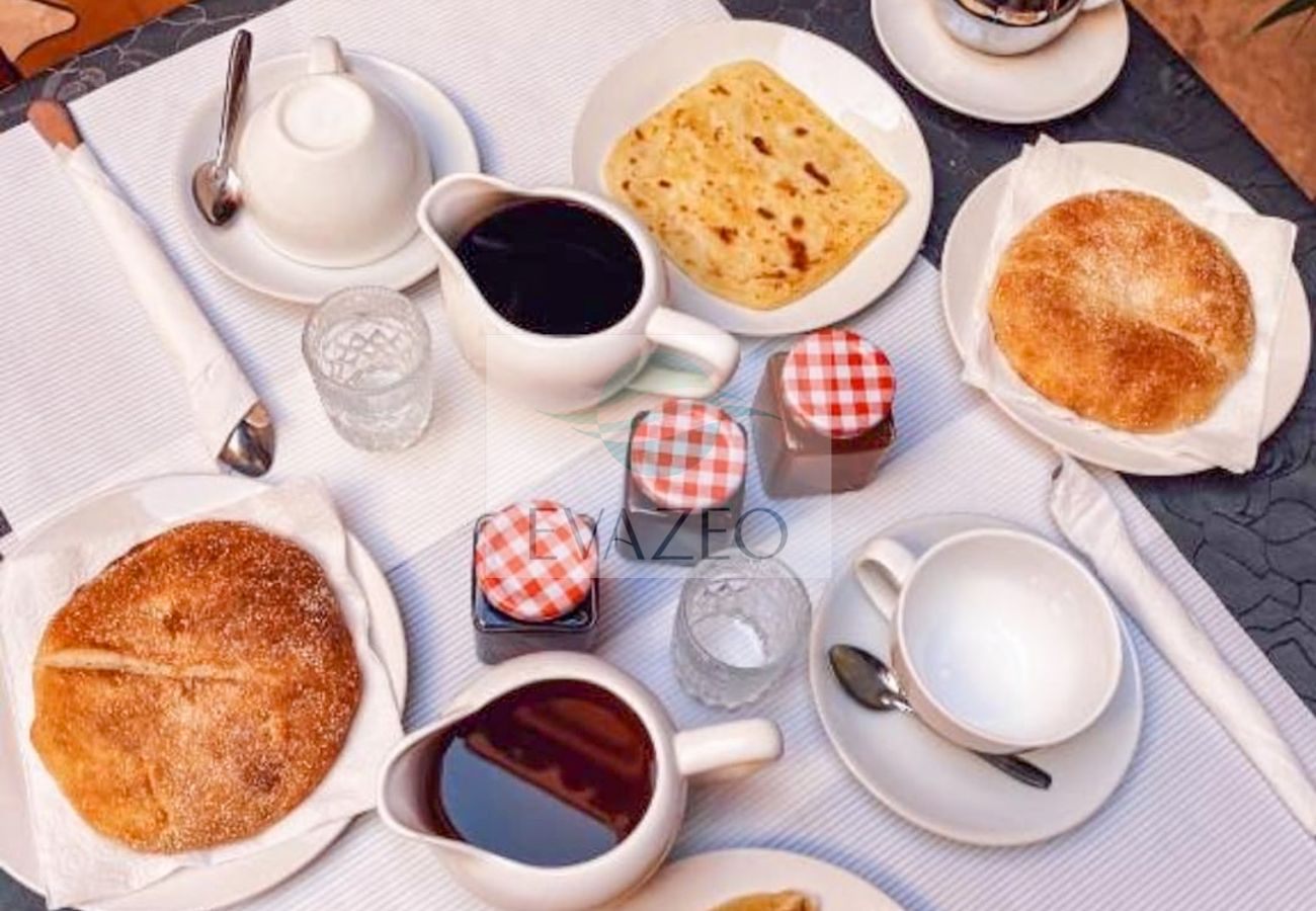 Chambres d'hôtes à Marrakech - CH QUADRUPLE Riad Sidi Radoine MAR0052F