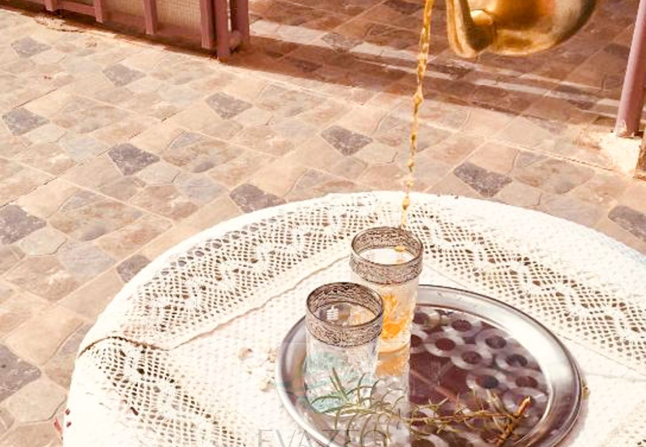 Chambres d'hôtes à Marrakech Alentours - SUITE SENIOR RIAD NASMA MAR0016F