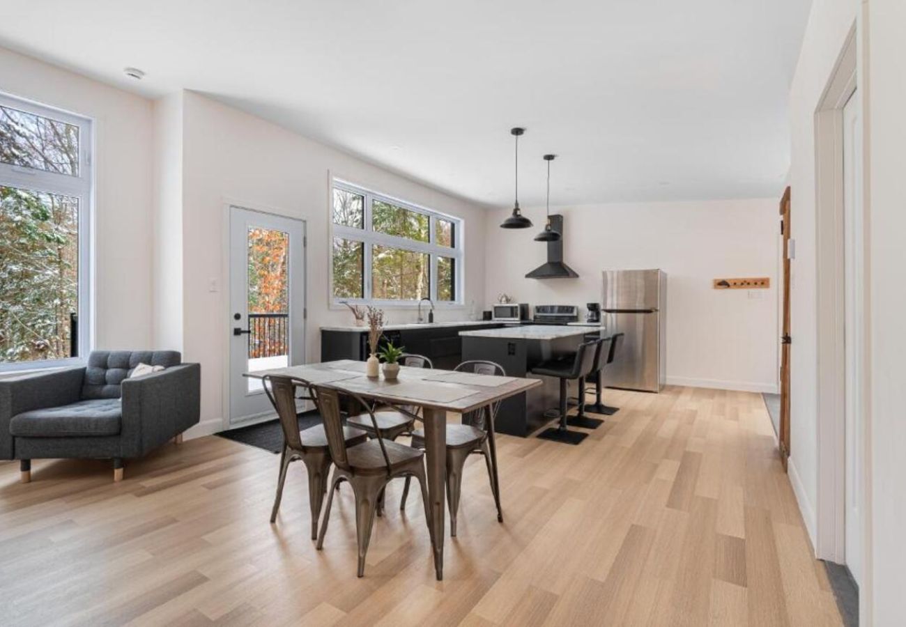 Maison à Montreal - CAN020 : Le 4 sur le lac