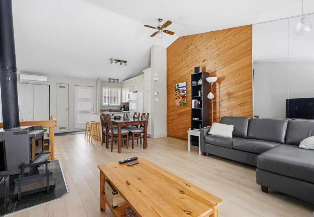 Maison à Laval - CAN018 : Refuge des pentes