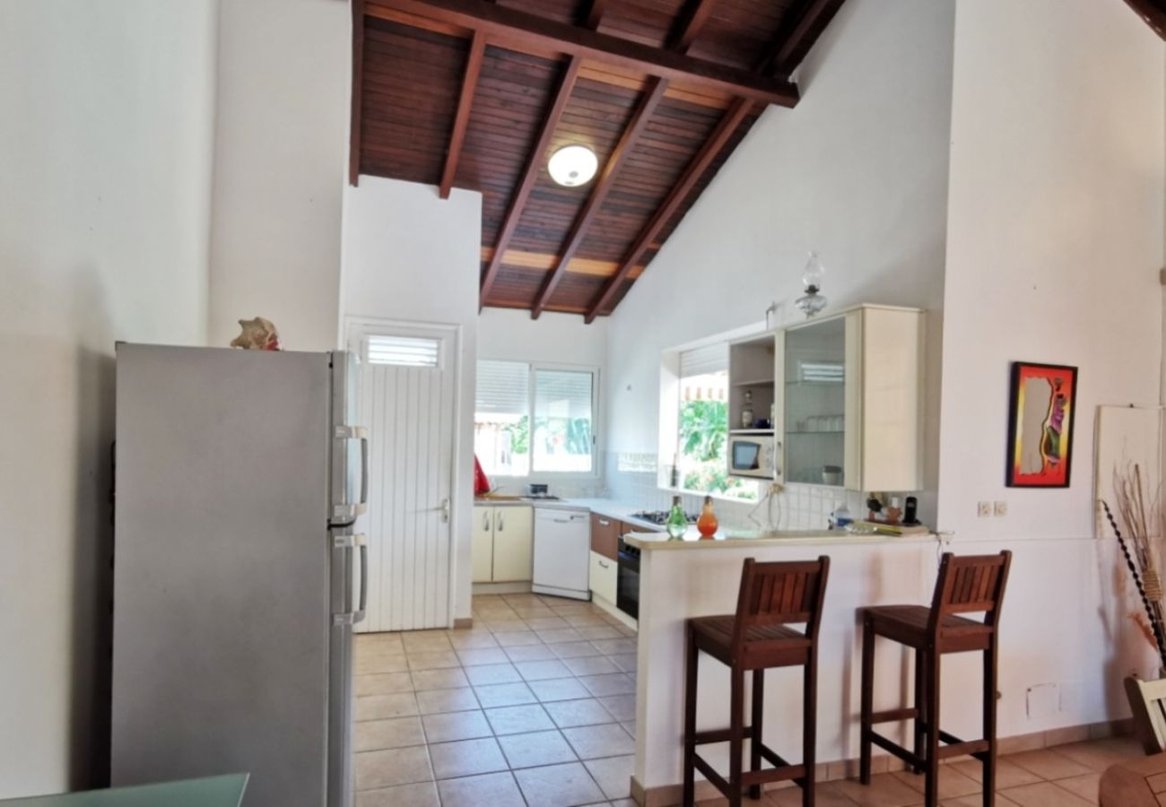 Villa à Sainte-Anne - Villa à Sainte Anne Ref M055b 3ch + 1 appt piscine