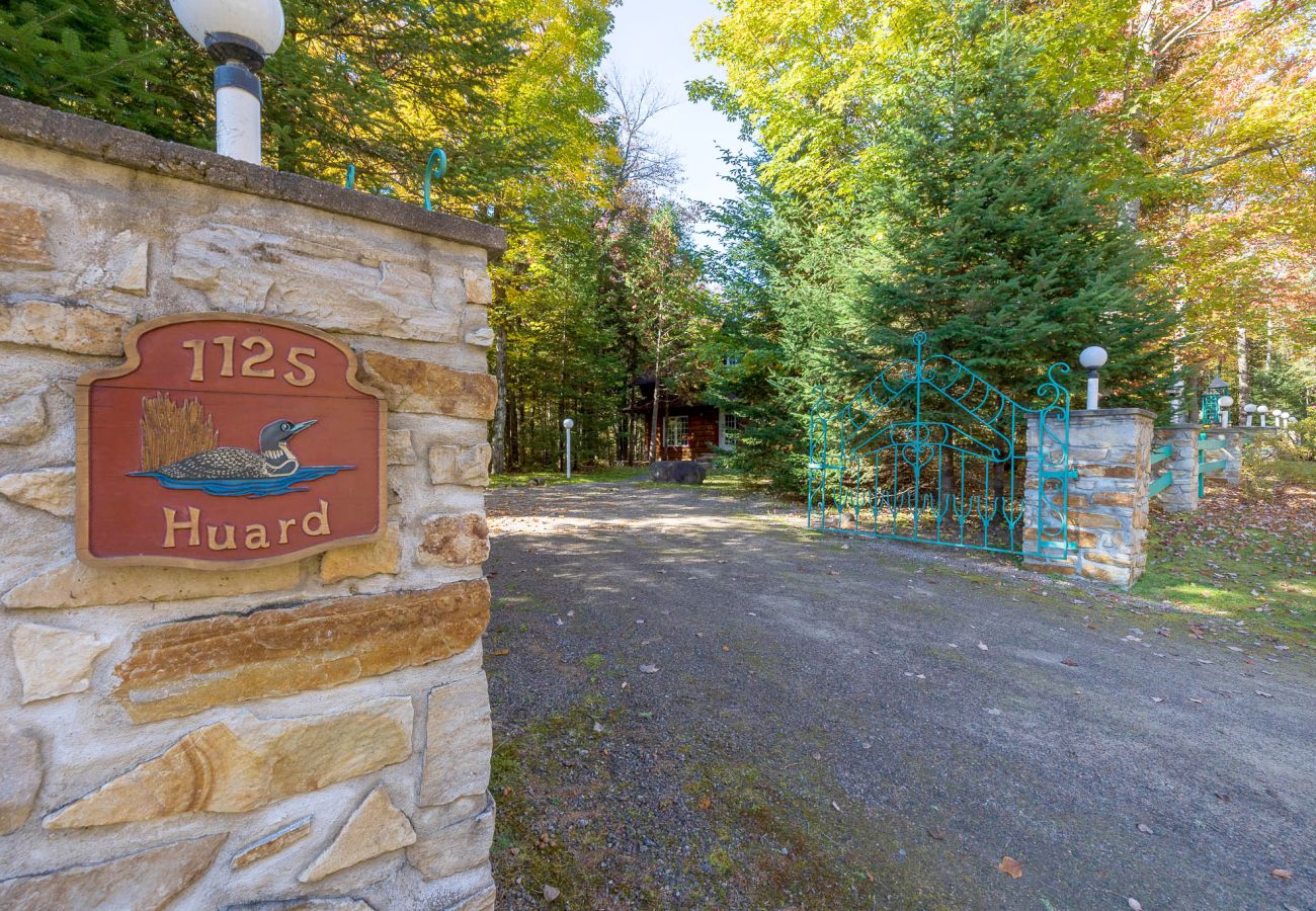 Chalet à Montreal - CAN029 : Le Huard